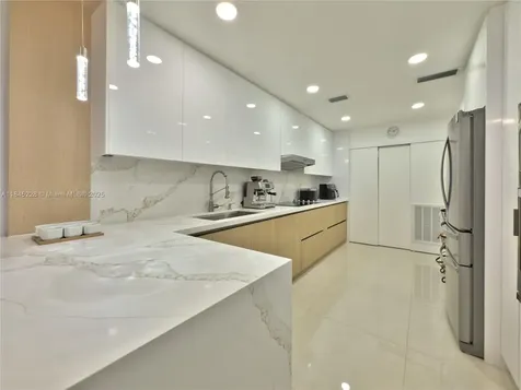 1600 N 73rd Avenue Hollywood FL 33024