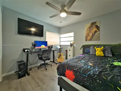 1600 N 73rd Avenue Hollywood FL 33024