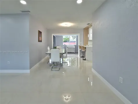 1600 N 73rd Avenue Hollywood FL 33024