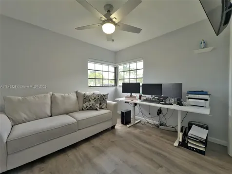 1600 N 73rd Avenue Hollywood FL 33024