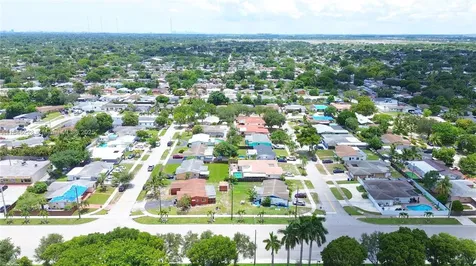 1600 N 73rd Avenue Hollywood FL 33024