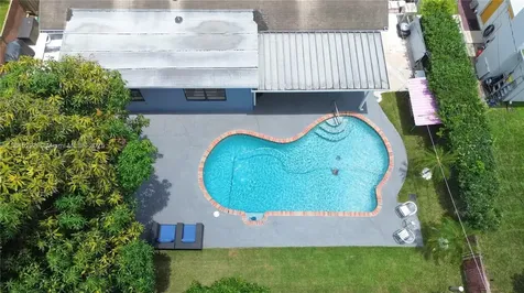 1600 N 73rd Avenue Hollywood FL 33024