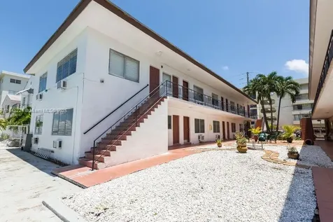 8220 Byron Avenue Miami Beach FL 33141
