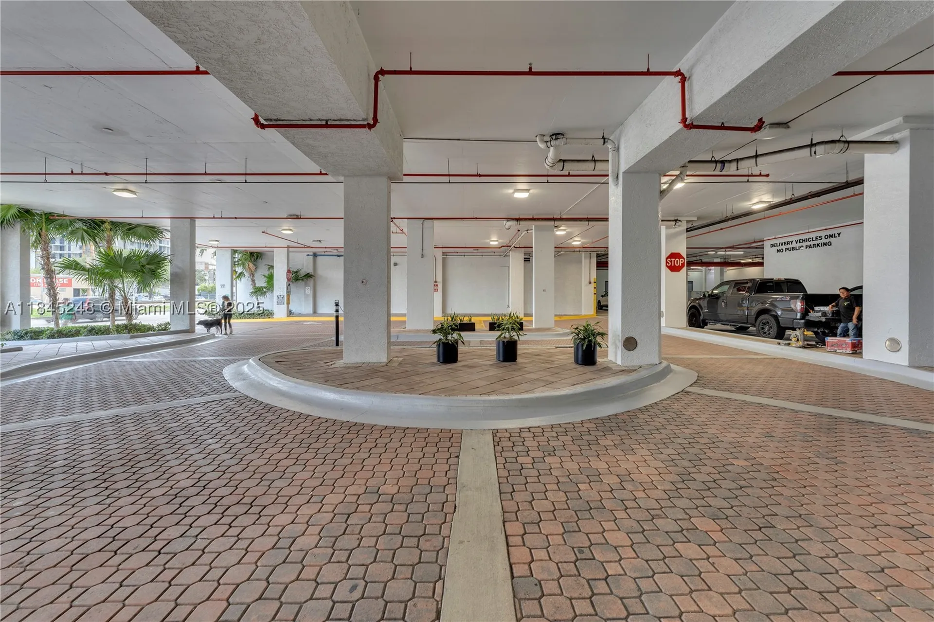 140 S Dixie Highway Hollywood FL 33020