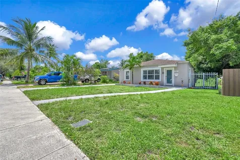2318 Washington Street Hollywood FL 33020