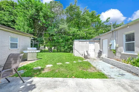 2318 Washington Street Hollywood FL 33020