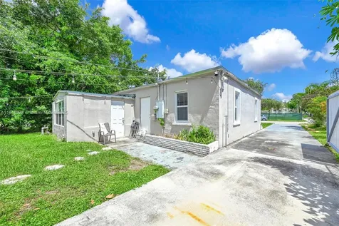 2318 Washington Street Hollywood FL 33020