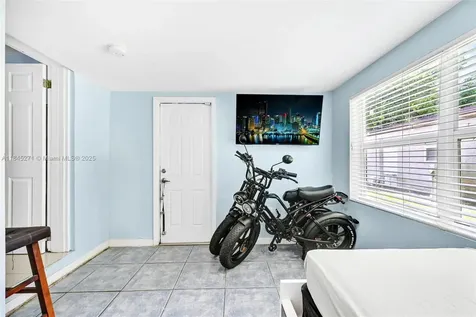 2318 Washington Street Hollywood FL 33020