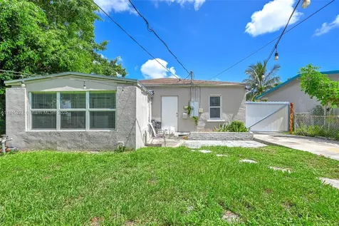 2318 Washington Street Hollywood FL 33020