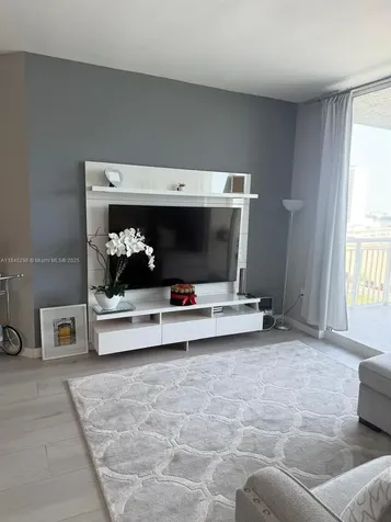 275 NE 18th Street Miami FL 33132