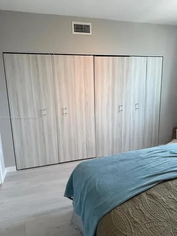 275 NE 18th Street Miami FL 33132