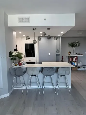 275 NE 18th Street Miami FL 33132