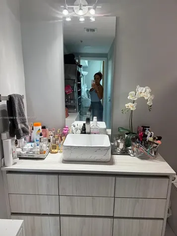 275 NE 18th Street Miami FL 33132