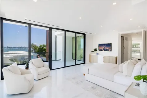 1248 NE 89th Street Miami FL 33138