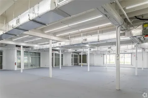 2090 NW 21st Street Miami FL 33142