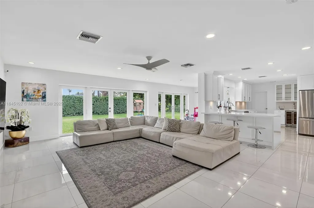 7200 SW 137th Street Palmetto Bay FL 33158