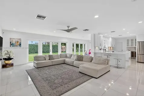 7200 SW 137th Street Palmetto Bay FL 33158