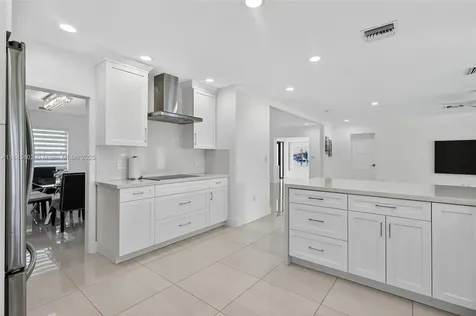 7200 SW 137th Street Palmetto Bay FL 33158