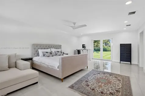 7200 SW 137th Street Palmetto Bay FL 33158