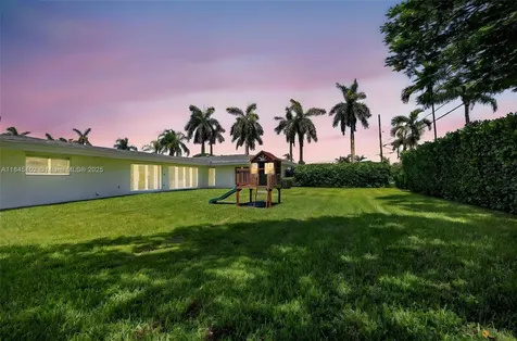 7200 SW 137th Street Palmetto Bay FL 33158