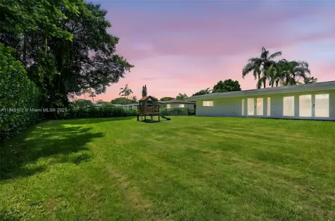 7200 SW 137th Street Palmetto Bay FL 33158