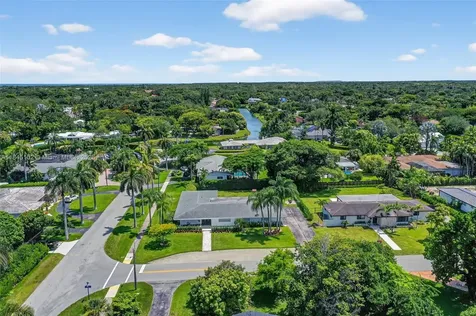 7200 SW 137th Street Palmetto Bay FL 33158