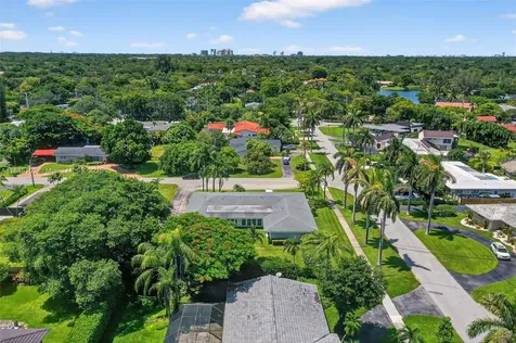 7200 SW 137th Street Palmetto Bay FL 33158