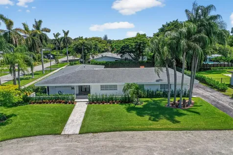 7200 SW 137th Street Palmetto Bay FL 33158