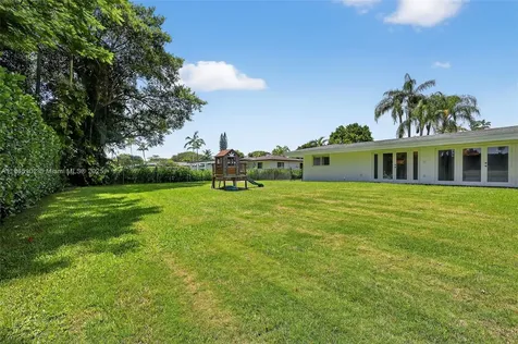 7200 SW 137th Street Palmetto Bay FL 33158