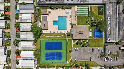 2430 SW 53rd Street Dania Beach FL 33312