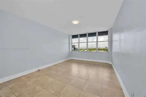 7441 Wayne Avenue Miami Beach FL 33141