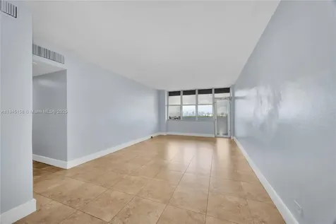 7441 Wayne Avenue Miami Beach FL 33141