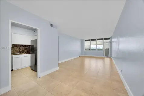 7441 Wayne Avenue Miami Beach FL 33141