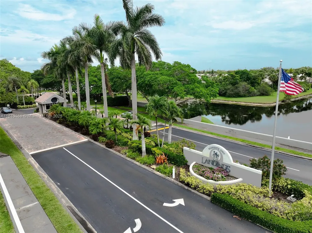 10521 SW 13th Court Pembroke Pines FL 33025