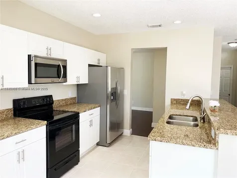 10521 SW 13th Court Pembroke Pines FL 33025