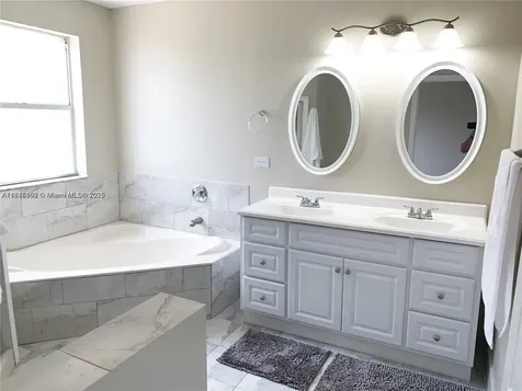 10521 SW 13th Court Pembroke Pines FL 33025