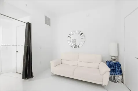 851 NE 1st Avenue Miami FL 33132