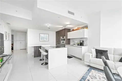 851 NE 1st Avenue Miami FL 33132