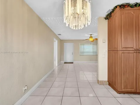 4870 SW 19th Street West Park FL 33023