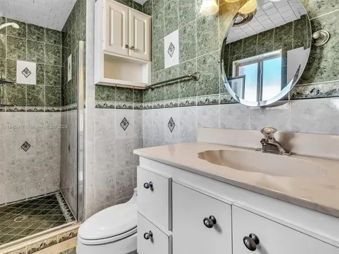 4870 SW 19th Street West Park FL 33023