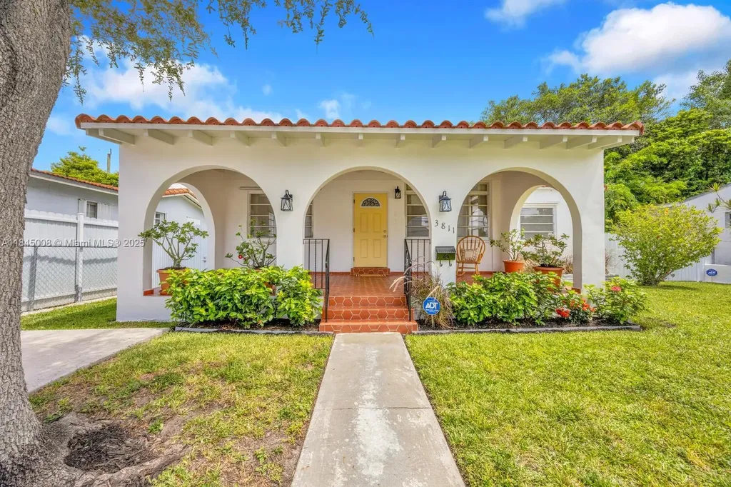 3811 NW Flagler Terrace Miami FL 33126
