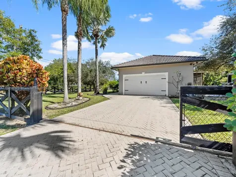 29201 SW 181st Avenue Homestead FL 33030