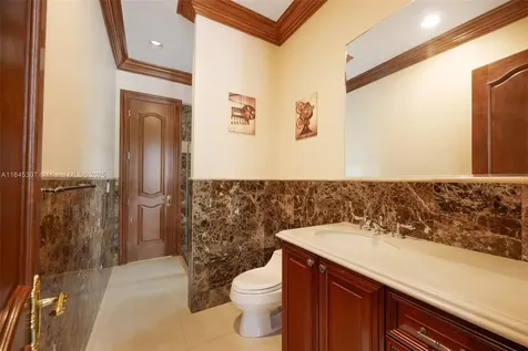 0 7245 SW 104th Street Pinecrest FL 33156