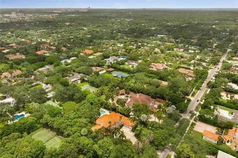 0 7245 SW 104th Street Pinecrest FL 33156