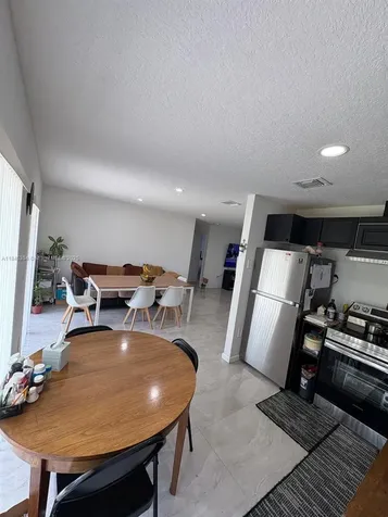2475 NW 55th Street Miami FL 33142