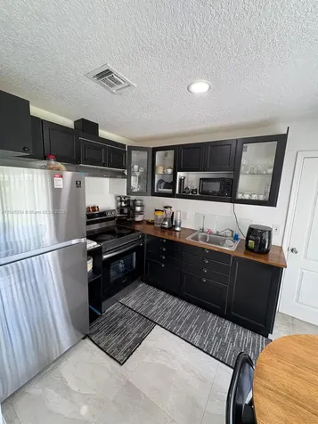 2475 NW 55th Street Miami FL 33142