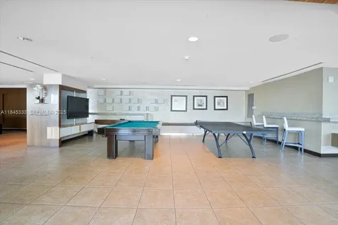 60 SW 13th Street Miami FL 33130