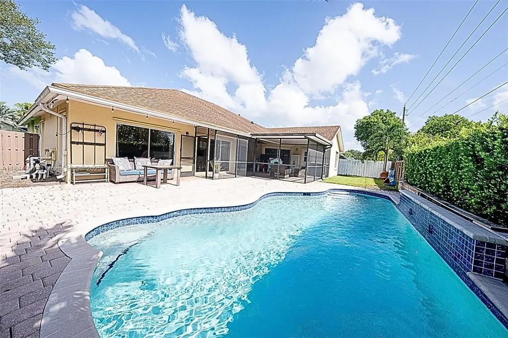938 SW 149th Terrace Sunrise FL 33326