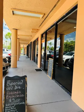2114 W 68 Street Hialeah FL 33016
