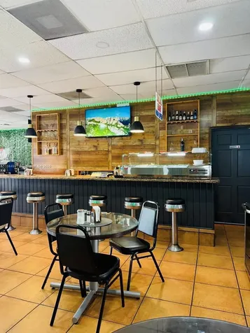 2114 W 68 Street Hialeah FL 33016